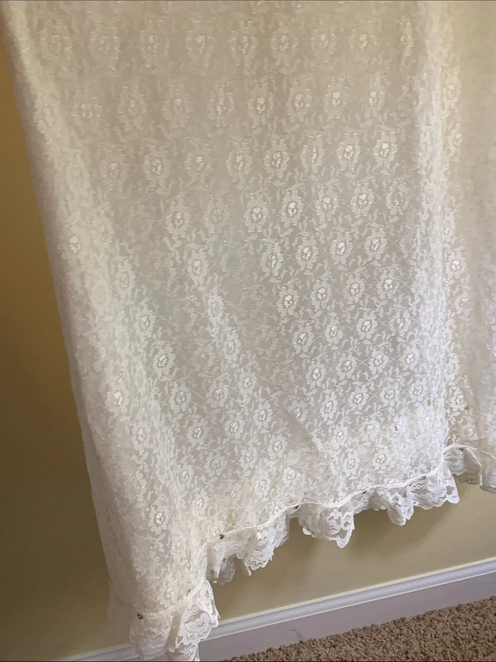 Source Unknown white Lace Girls' Cap Sleeve Baptismal gown